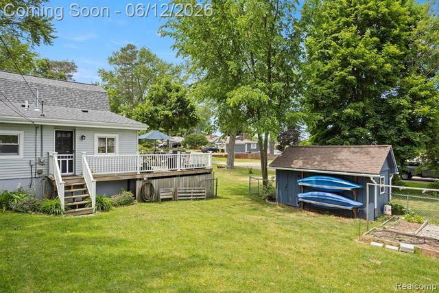 1808 Lombardy, Highland, MI 48356
