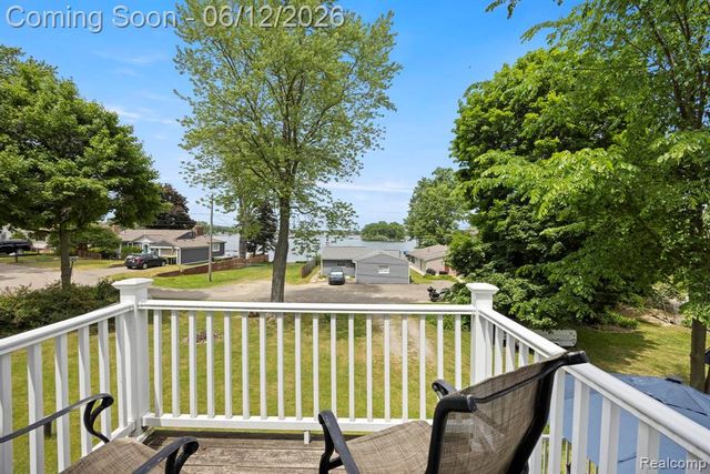 1808 Lombardy, Highland, MI 48356
