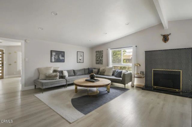 863 S Vecino Drive, Glendora, CA 91740