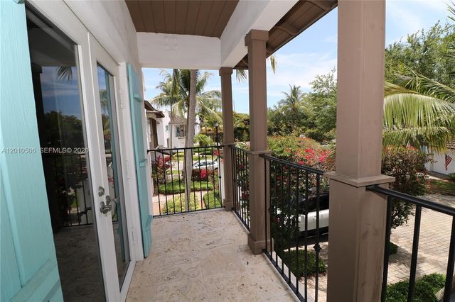 7961 SW 110th Ter, Miami, FL 33156