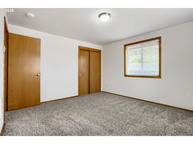 218 Sw 11TH St, Dundee, OR 97115