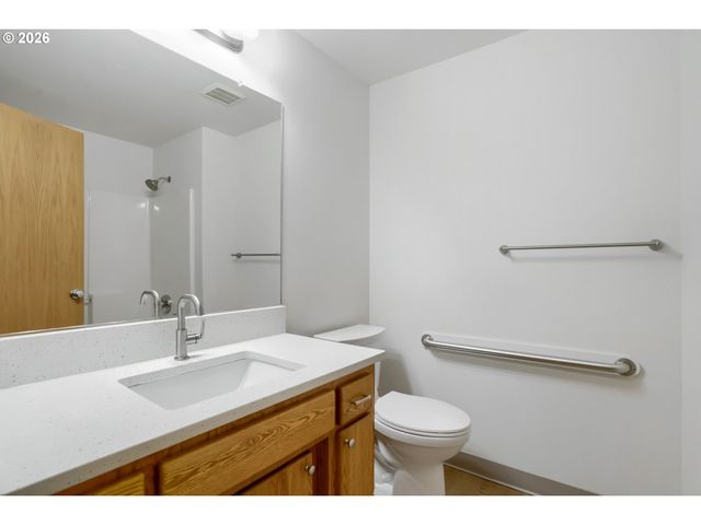 218 Sw 11TH St, Dundee, OR 97115