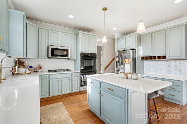 9915 Nicole Lane, Charlotte, NC 28269