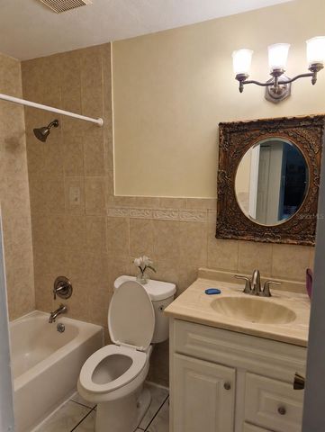 8002 WOODVINE PLACE, Tampa, FL 33615