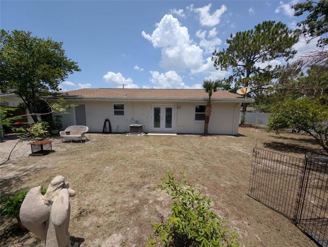 8002 WOODVINE PLACE, Tampa, FL 33615