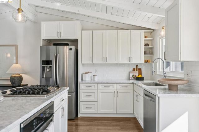 3349 Betty Ln, Lafayette, CA 94549