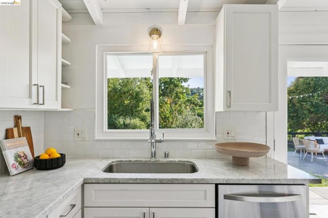 3349 Betty Ln, Lafayette, CA 94549