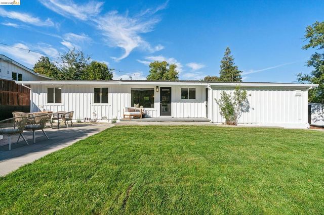 3349 Betty Ln, Lafayette, CA 94549