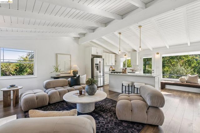 3349 Betty Ln, Lafayette, CA 94549