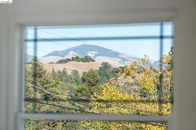 3349 Betty Ln, Lafayette, CA 94549