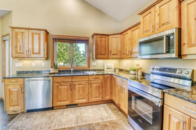 4375 58th Street S, Fargo, ND 58104