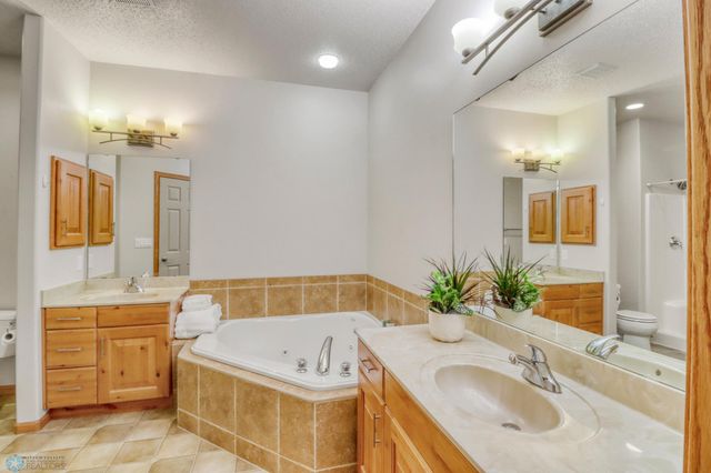 4375 58th Street S, Fargo, ND 58104