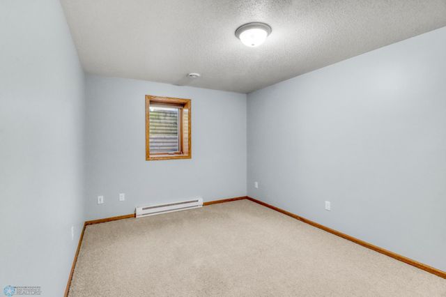 4375 58th Street S, Fargo, ND 58104