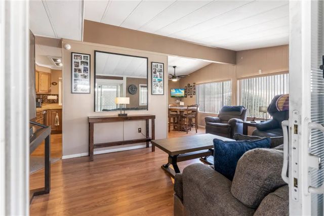 929 E Foothill 155, Upland, CA 91786