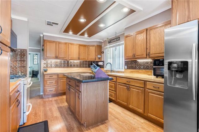 929 E Foothill 155, Upland, CA 91786