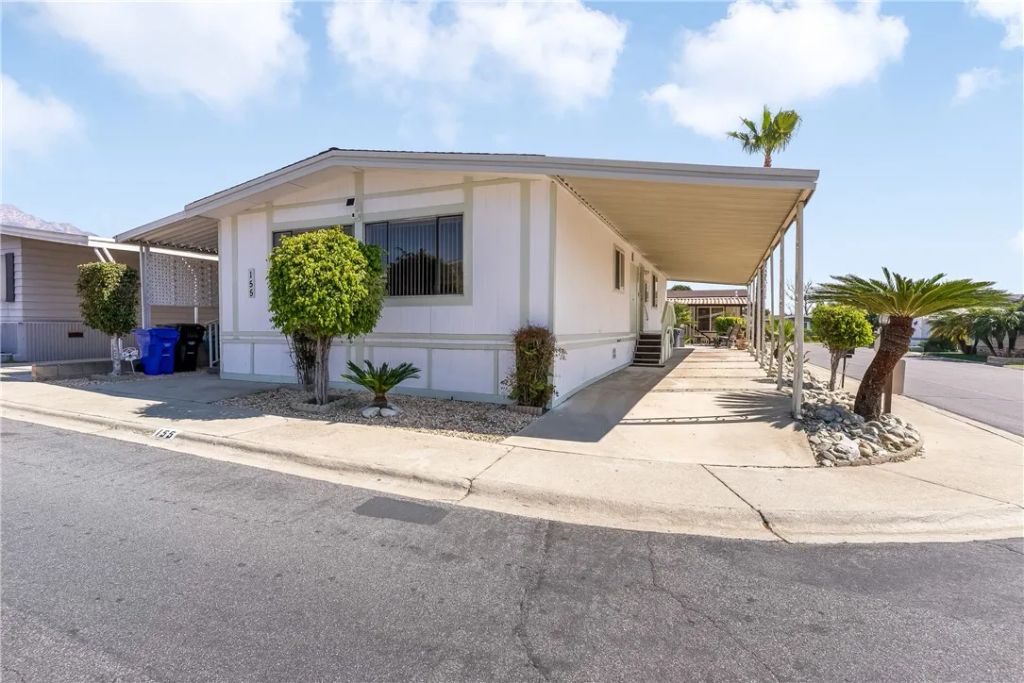 929 E Foothill 155, Upland, CA 91786