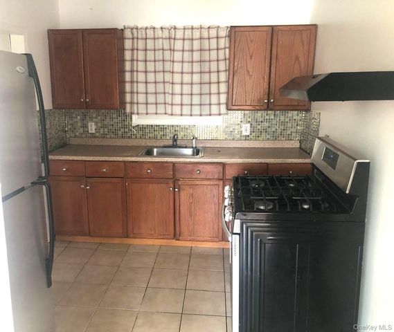 56 Benjoe Drive, Amityville, NY 11701