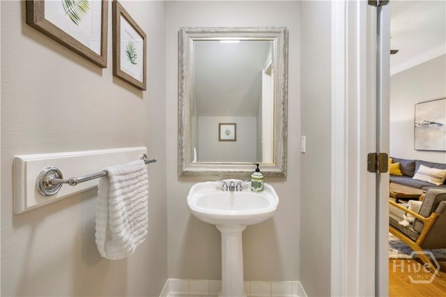 317 W Charlton Street, Savannah, GA 31401