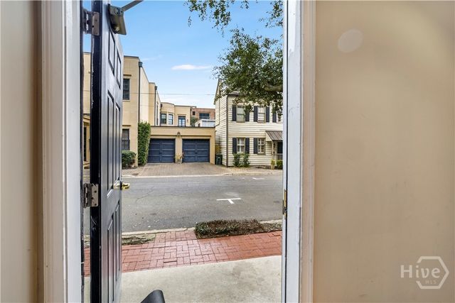 317 W Charlton Street, Savannah, GA 31401