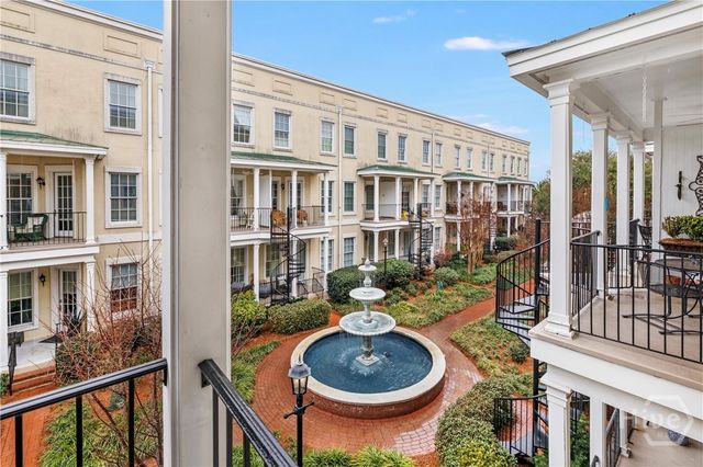 317 W Charlton Street, Savannah, GA 31401