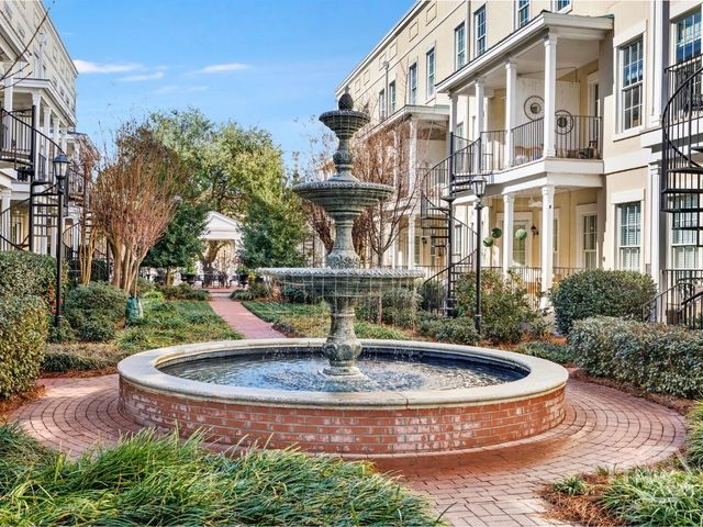 317 W Charlton Street, Savannah, GA 31401