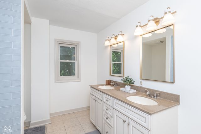 6154 Rosslyn Avenue, Indianapolis, IN 46220