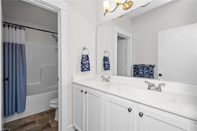 401 Campus DR, Moyock, NC 27958