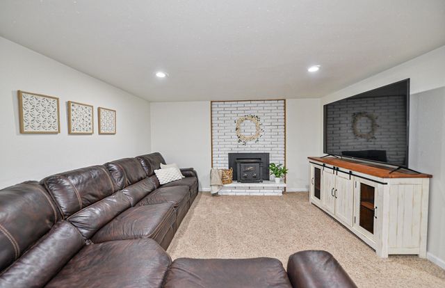 911 N Skipworth Rd, Spokane Valley, WA 99206