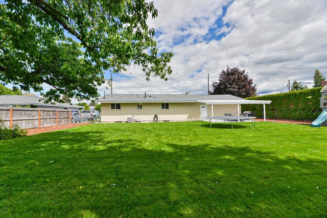 911 N Skipworth Rd, Spokane Valley, WA 99206