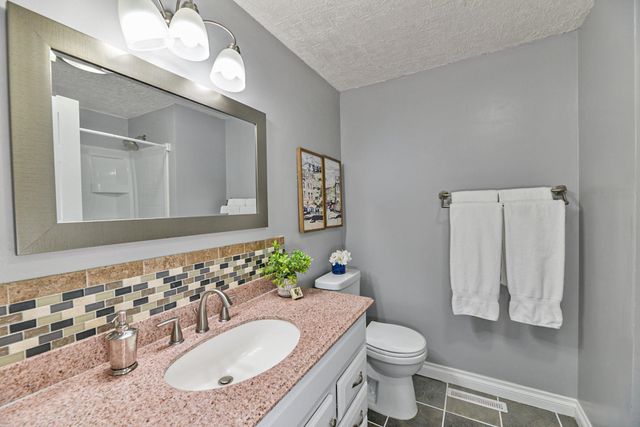 911 N Skipworth Rd, Spokane Valley, WA 99206