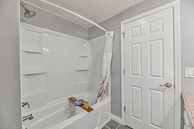 911 N Skipworth Rd, Spokane Valley, WA 99206
