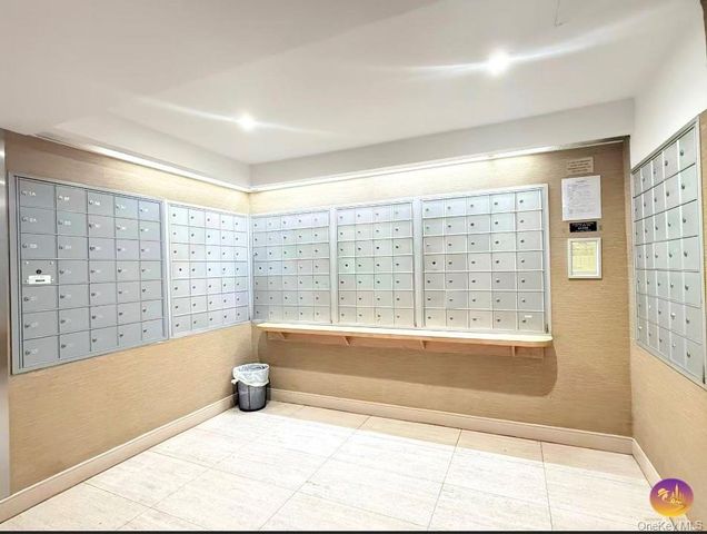 11817 Union Street 14J, Forest Hills, NY 11357