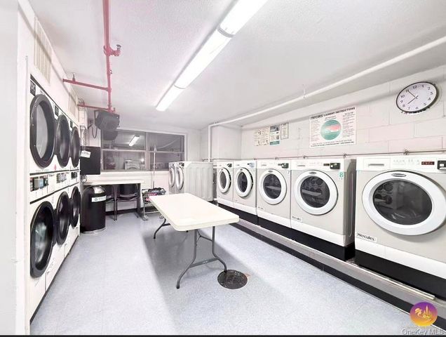 11817 Union Street 14J, Forest Hills, NY 11357