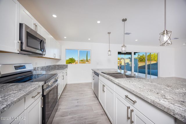 3541 S Avenida De Las Palmas, Tucson, AZ 85730