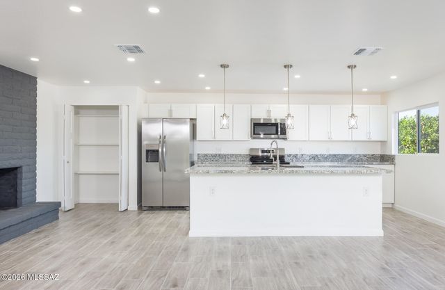 3541 S Avenida De Las Palmas, Tucson, AZ 85730