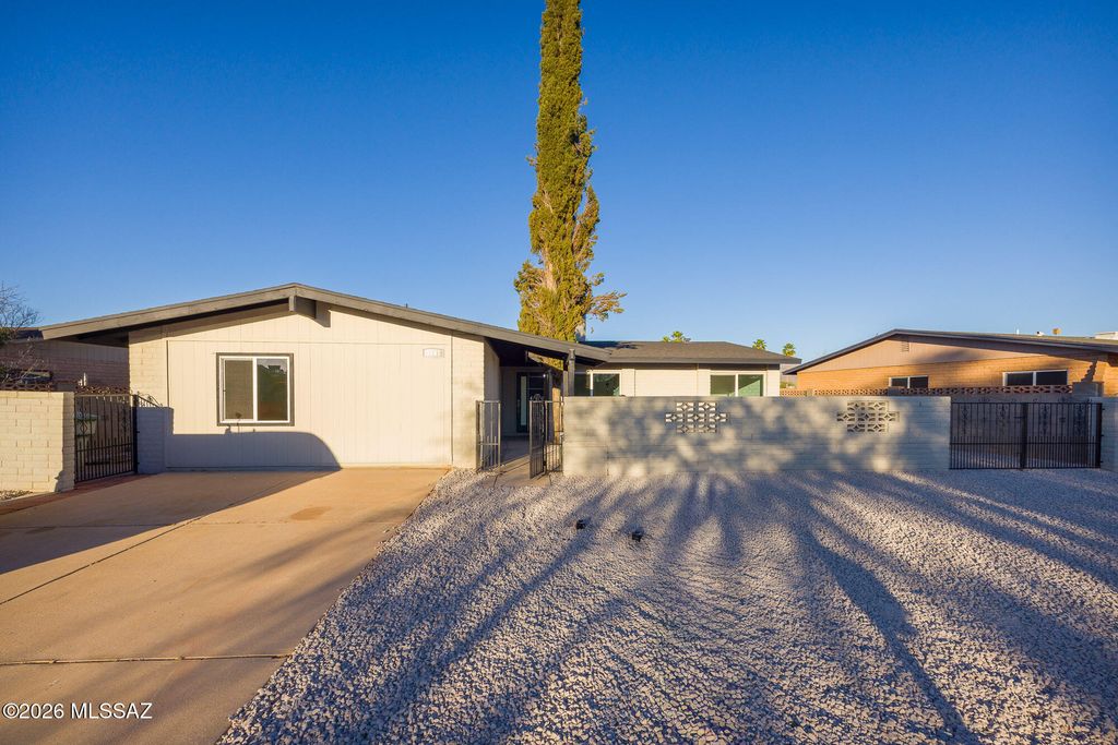 3541 S Avenida De Las Palmas, Tucson, AZ 85730