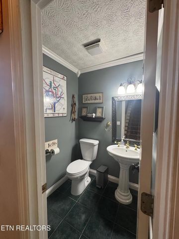 716 Devictor Drive, Maryville, TN 37801
