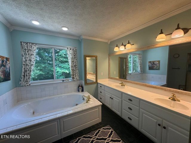 716 Devictor Drive, Maryville, TN 37801