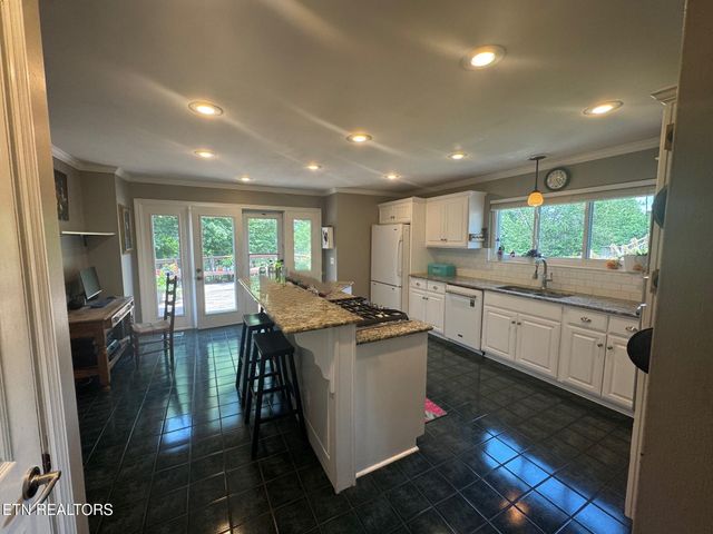 716 Devictor Drive, Maryville, TN 37801
