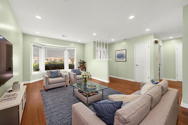 4433 Madison Avenue, Brookfield, IL 60513