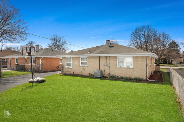 4433 Madison Avenue, Brookfield, IL 60513