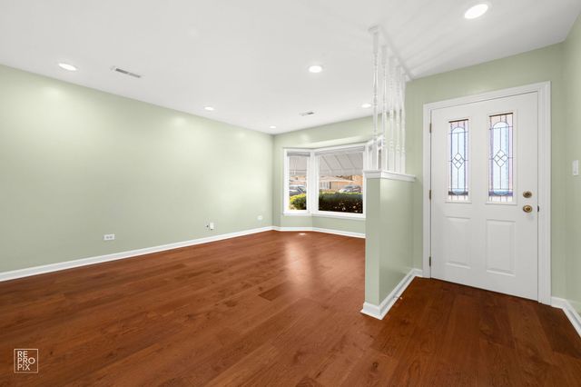 4433 Madison Avenue, Brookfield, IL 60513