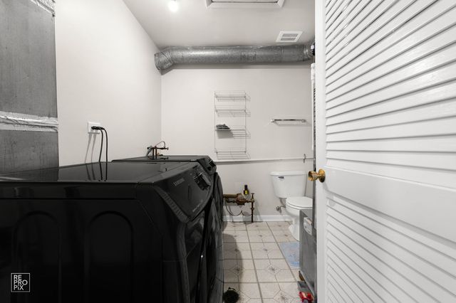 4433 Madison Avenue, Brookfield, IL 60513