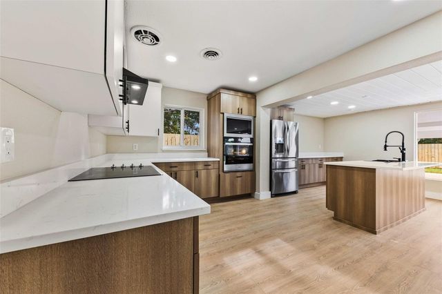 1822 BANYAN TREE DRIVE, Edgewater, FL 32132