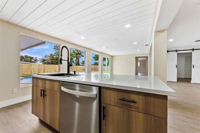 1822 BANYAN TREE DRIVE, Edgewater, FL 32132