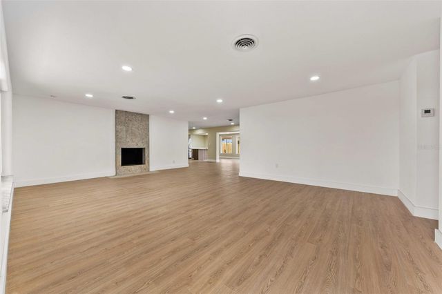 1822 BANYAN TREE DRIVE, Edgewater, FL 32132