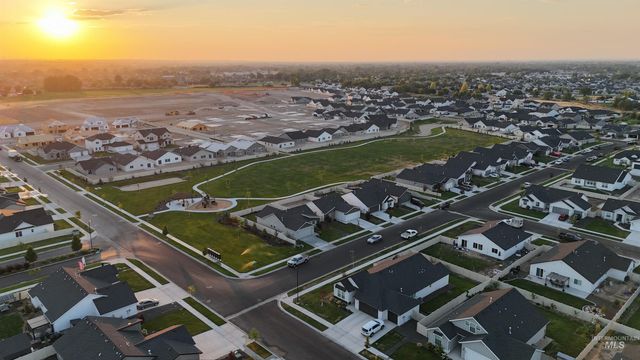 4593 S Taunton Ave, Nampa, ID 83686