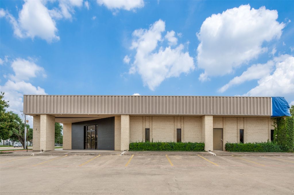 2345 E State Highway 121, Lewisville, TX 75056