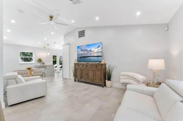 14529 Sunset Pine Drive, Delray Beach, FL 33445
