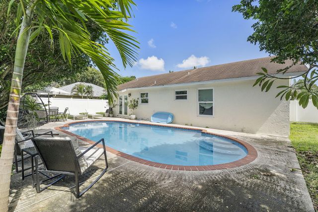 14529 Sunset Pine Drive, Delray Beach, FL 33445